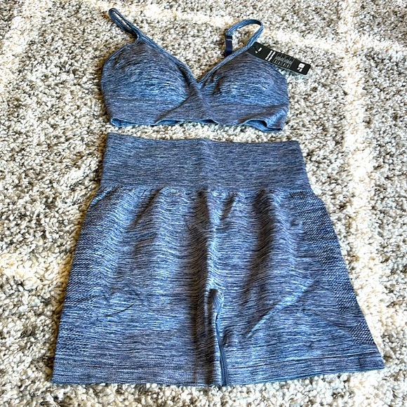 2 Piece Workout Set NWT - Picture 1 of 4